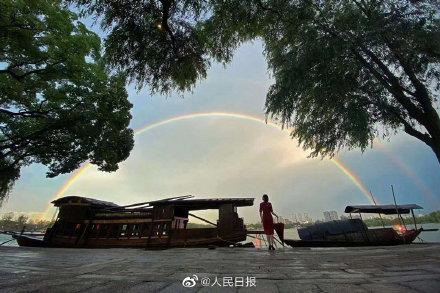 暴雨预警颜色等级详解与应对措施指南