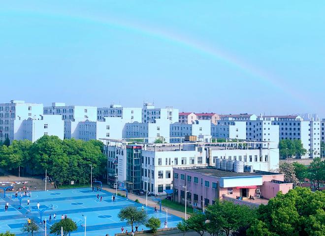 华南农业大学，农业明珠，培育英才